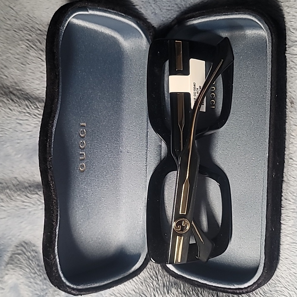 Gucci Black Oversized Eyeglasses - Picture 2 of 5